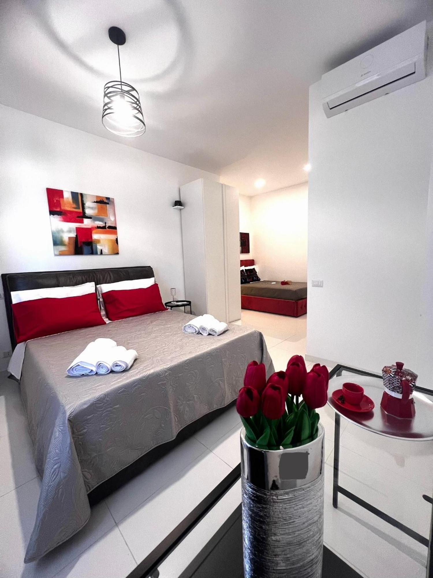 Roma Airport Sky Apartments ฟิวมิชีโน ภายนอก รูปภาพ